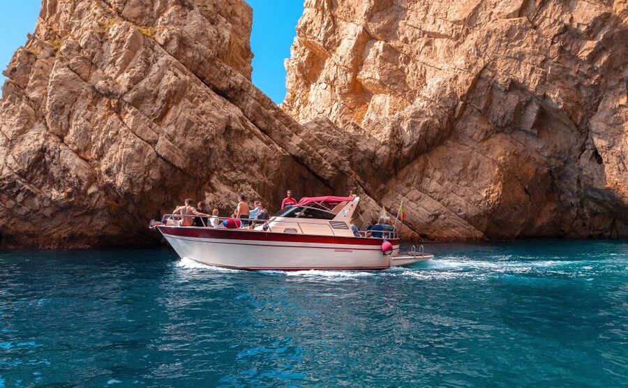 Capri: Full-Day Small Group Boat Tour - Swimming in the Tyrrhenian Sea: best part, with one reality check