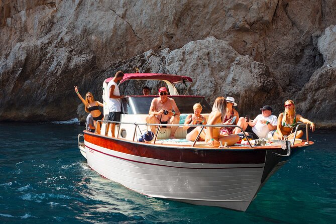 Capri Guided Boat Experience with Island Exploration and Transfer - What’s included on board, and why it matters for value