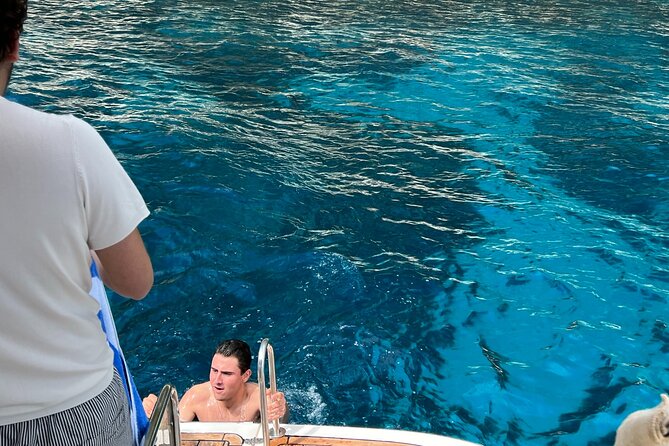Capri in a Day All Inclusive Premium Boat Tour + City Visit - The 4 hours on Capri: how to use your free time without stressing