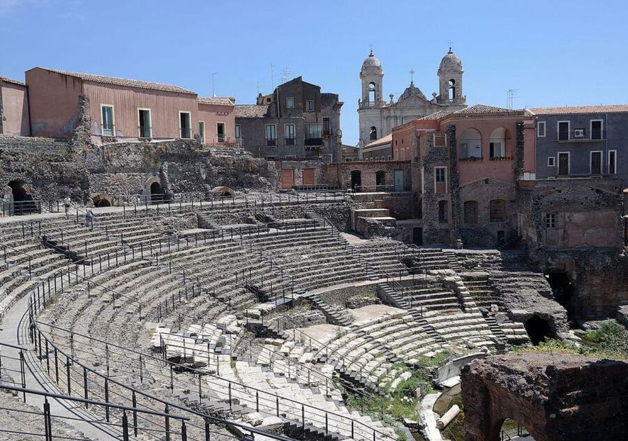 Catania: City Highlights Walking Tour - Scalinata Alessi, Piazza San Francesco, and the Bellini Theatre finale