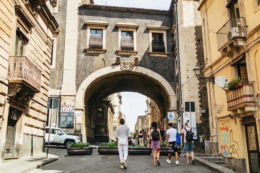 Catania: Guided Street Food Walking Tour - Via Crociferi Start: Baroque Catania and a Hungry Game Plan