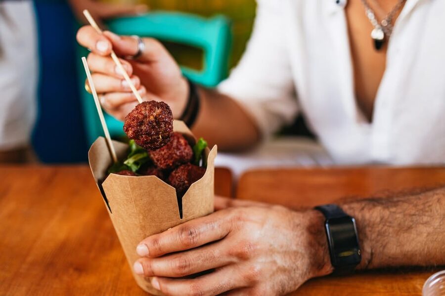 Catania: Guided Street Food Walking Tour - Fried Fish Cone or Grilled Horse-Meat Meatballs: Your Savory Decision Point