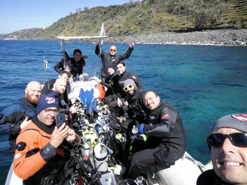 Catania: Gulf Scuba Diving Tour with Marine Biologist - Beginner-ready, but not babying: how the session fits different skills