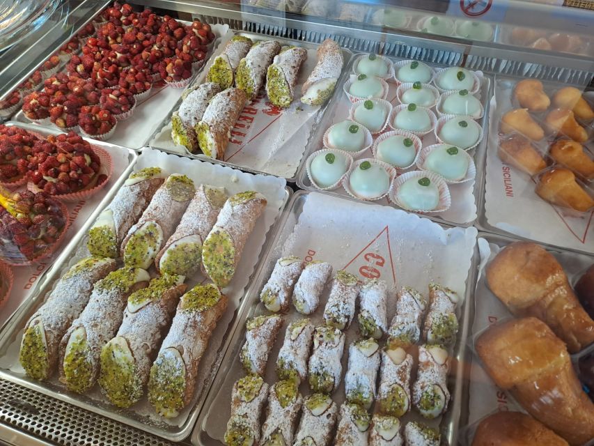 Catania: Street Food Guided Walking Tour - Stop by Stop: Fountain of the Elephant to the Roman Amphitheater Area