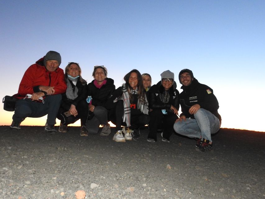 Catania: Sunset Jeep Tour of Mount Etna and Lava Flow Caves - Valle del Bove and hornitos-style explosive history