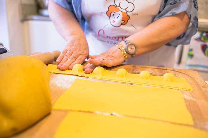 Cesarine: Small group Pasta and Tiramisu with Mamma in Lucca - Why this Lucca cooking class feels like a local night out