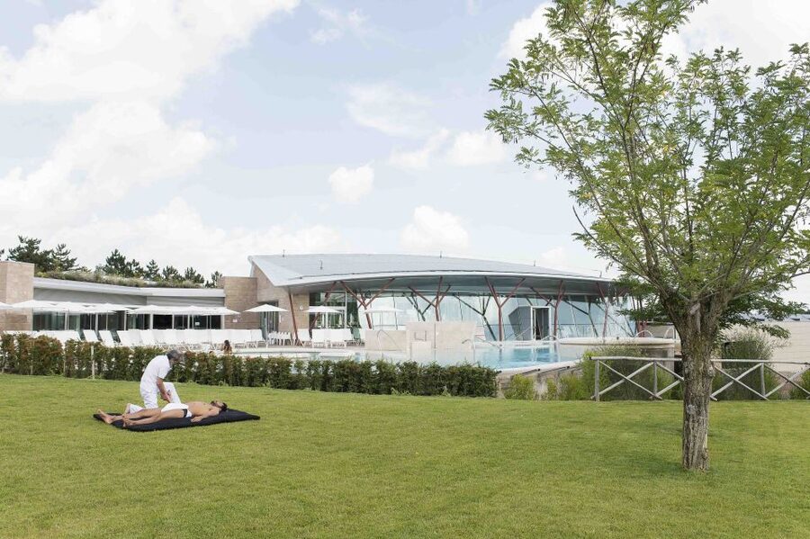 Chianciano Terme: Theia Thermal Pools Entrance Ticket - Theia Thermal Pools at Chianciano Terme: the vibe and the setup