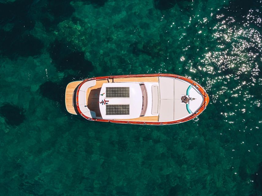Cinque Terre: Hybrid Boat Tour with Swimming Stop - What you actually get on board: drinks, aperitivo, and the feel of a small group