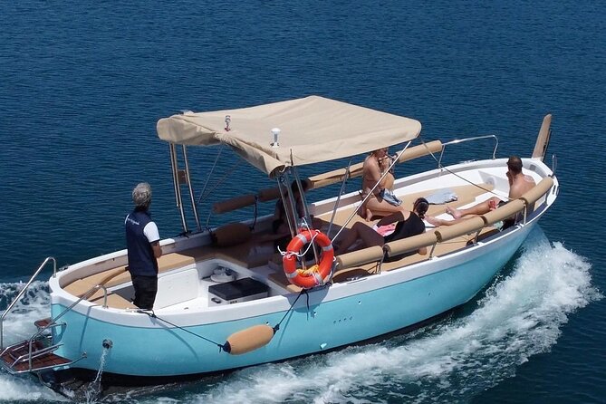 Cinque Terre Private Boat Tour - Where you start in Monterosso, and what boarding feels like