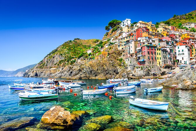 Cinque Terre Private Boat Tour - Manarola and the Via del Amore connection