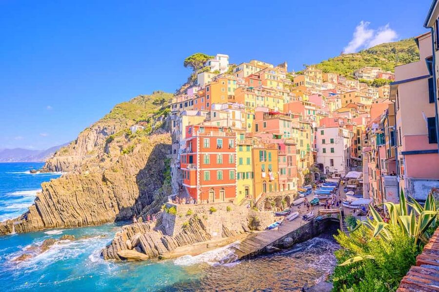 Cinque Terre Tour and Limoncino by Train from La Spezia - Riomaggiore: ports, narrow lanes, and a terrace moment
