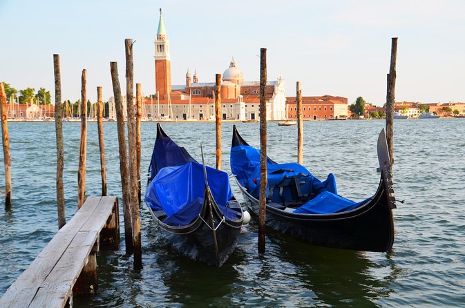 Classic 30-Minute Gondola Ride in Venice - Meet at San Marco Giardinetti, then glide to Bacino Orseolo