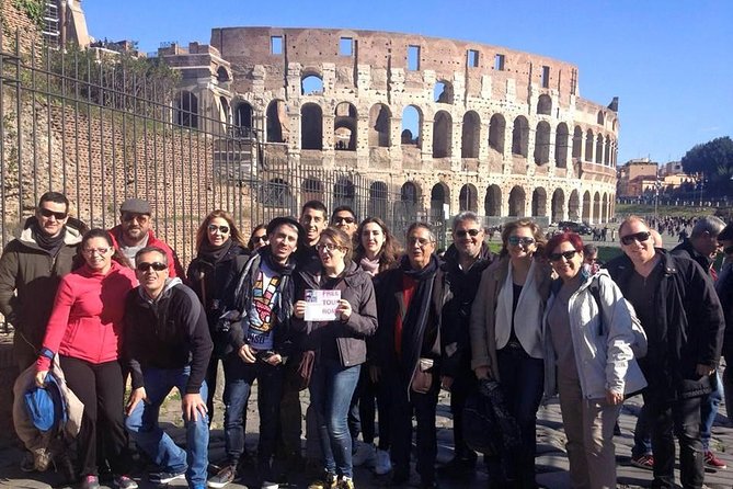 Colosseum and Roman forum. - Meeting at Palazzo Venezia: the start you want