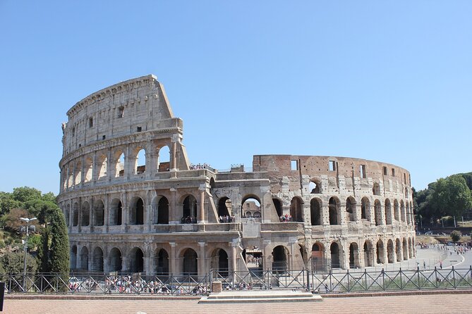 Colosseum, Roman Forum & Palatine Hill Admission With Audio Guide - Roman Forum in 30 Minutes: Fast Facts for a Vast Area