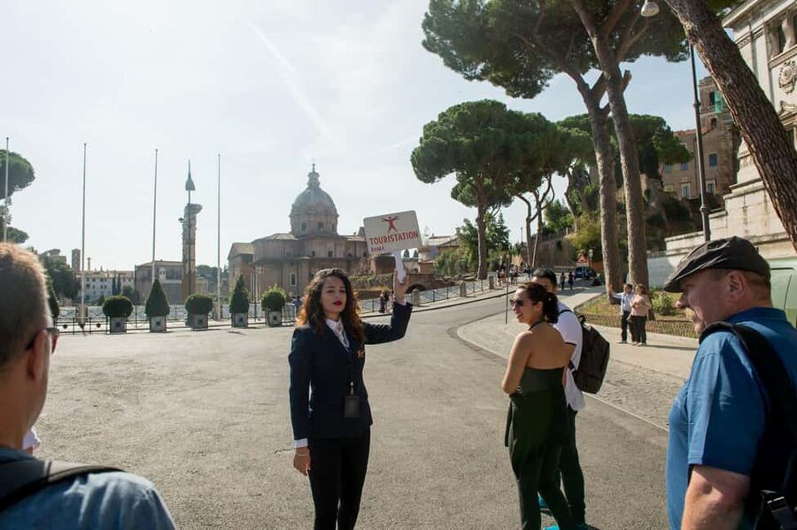 Colosseum & Roman Forum Semi-Private Guided Tour - Quick highlights you can plan around