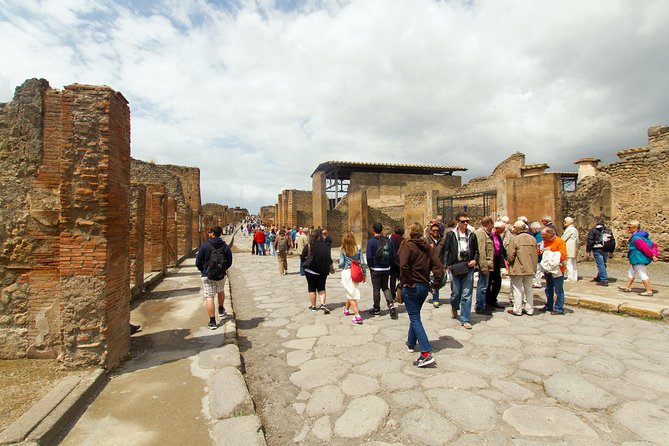 Complete Pompeii Skip the Line Tour with Archaeologist Guide - The express option for tight schedules