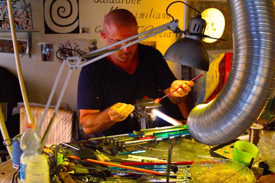Create Your Glass Artwork: Private Lesson With Local Artisan - Your 75-minute private lesson, step by step