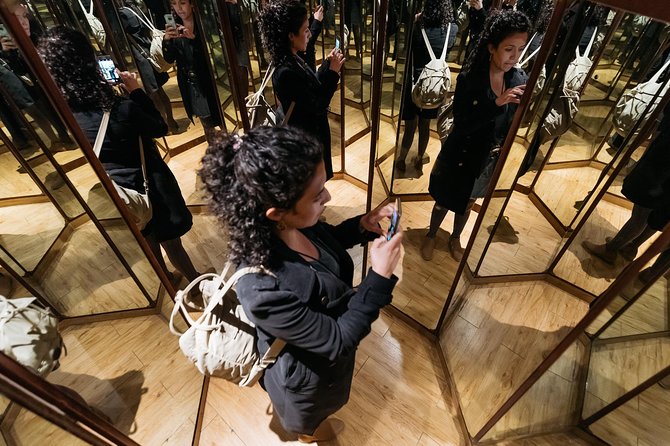 Da Vinci Museum: Discover a World of Genius in the Heart of Rome - Entering Basilica Santa Maria del Popolo, right on Piazza del Popolo’s doorstep