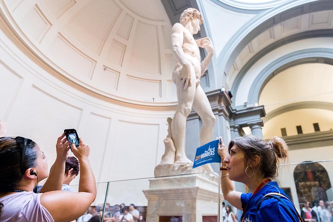 David & Accademia Guided Tour with Time Entry Ticket - Walking Florence sights: what you see outside, and what that buys you
