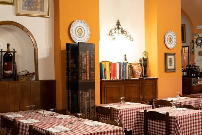 Dinner and Concert with "Three Tenors": A Real Italian Experience - Your 6:30 pm start: how to keep the evening stress-free