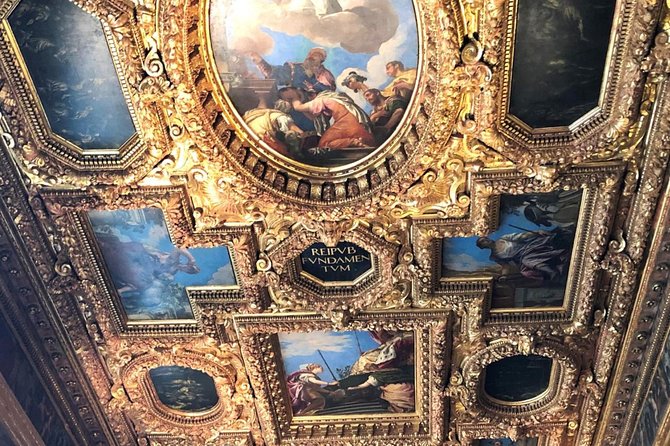 Doge's Palace Guided Tour - What you get in the real package: tickets, language, and the “small surprises”