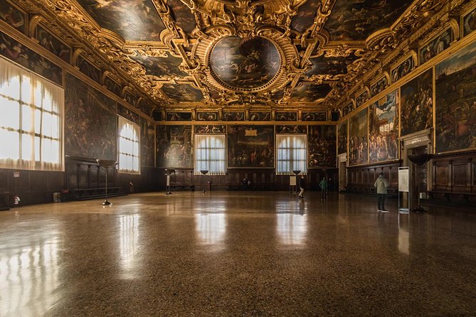 Doge's Palace: Priority Ticket, GuideBook & Optional Bell Tower - Guidebook, VR Gondola Experience, and Audio Reality Checks