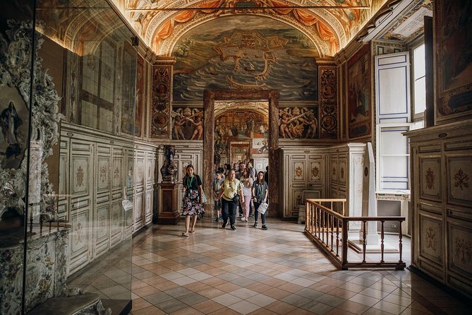 Early Vatican Museums Tour: The Best of the Sistine Chapel - Raphael Rooms (Stanze di Raffaello): the calm before the Sistine crowd