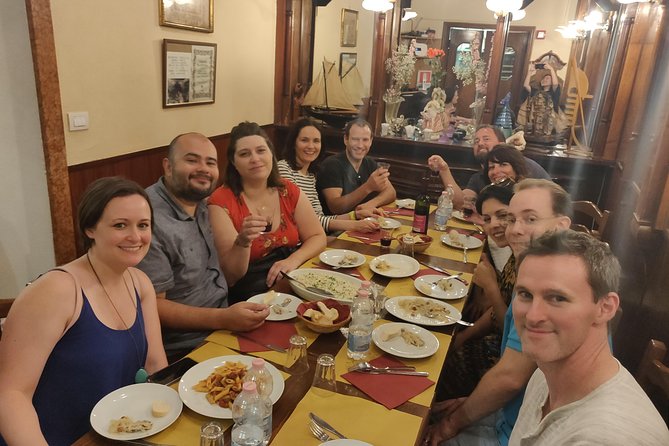 Eat Like a Local: Venice 3-Hour Small-Group Food Tasting Tour - Stop One at Mercati di Rialto: coffee and Venetian pastries first