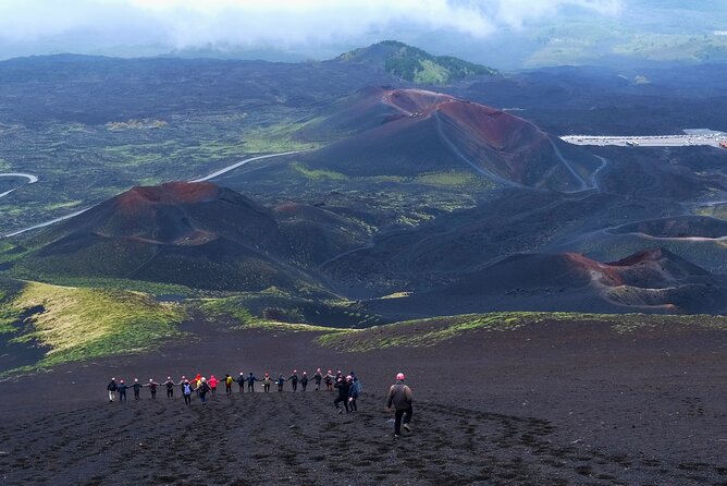Etna excursion 3000 meters with 4x4 cable car and Trekking - What the day looks like, from Sapienza to the Barbagallo rim