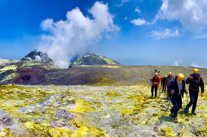 Etna - Trekking to the summit craters (only guide service) experienced hikers - Weather, gases, and the gear choices that prevent a miserable day