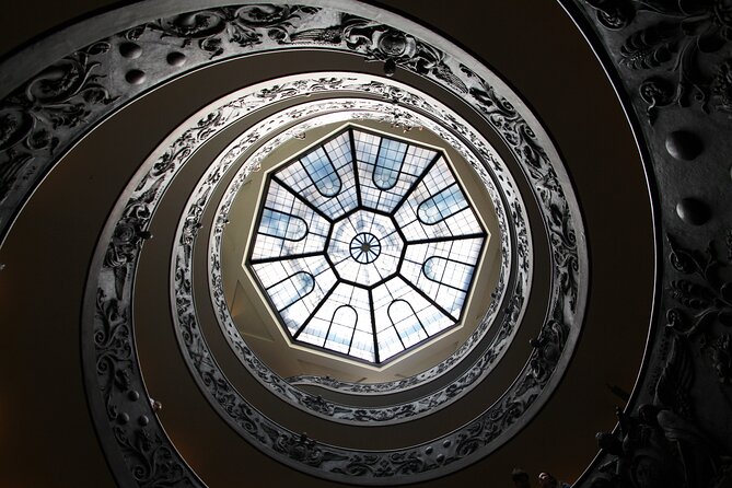 Exclusive First Access Vatican Tour with Skip the Line Basilica - Key highlights to watch for