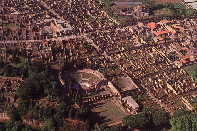 Explore Pompeii Half Day Highlights Tour with Pickup from Naples - Vetti House Frescoes (Casa dei Vettii): The Art That Makes Pompeii Feel Human