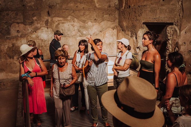 Explore Pompeii with an Archaeologist - Key things that make this Pompeii tour work