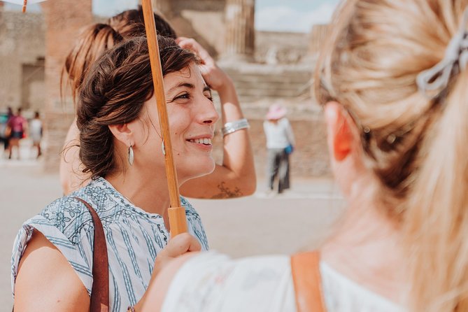 Explore Pompeii with an Archaeologist - Granaries and two houses: how wealth and logistics showed up in stone