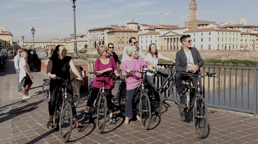 Florence: 2-Hour Guided Bike Tour - Palazzo Medici Riccardi and San Lorenzo: Short Stops With Big Context