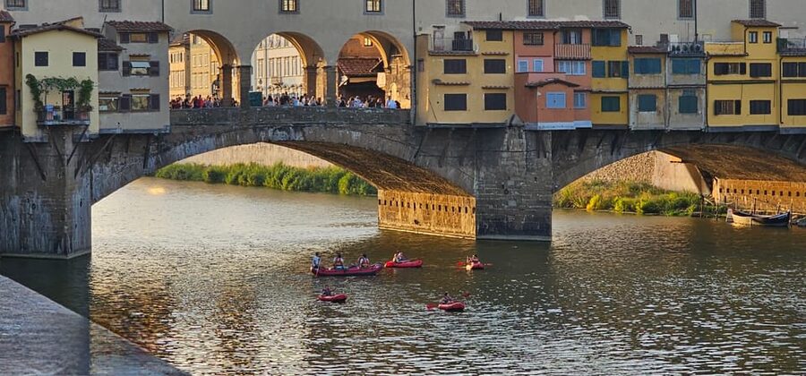 Florence: 2-Hour Guided Bike Tour - Ponte Vecchio and Ponte alle Grazie: River Views, Wine-Window Culture, and Dessert Planning