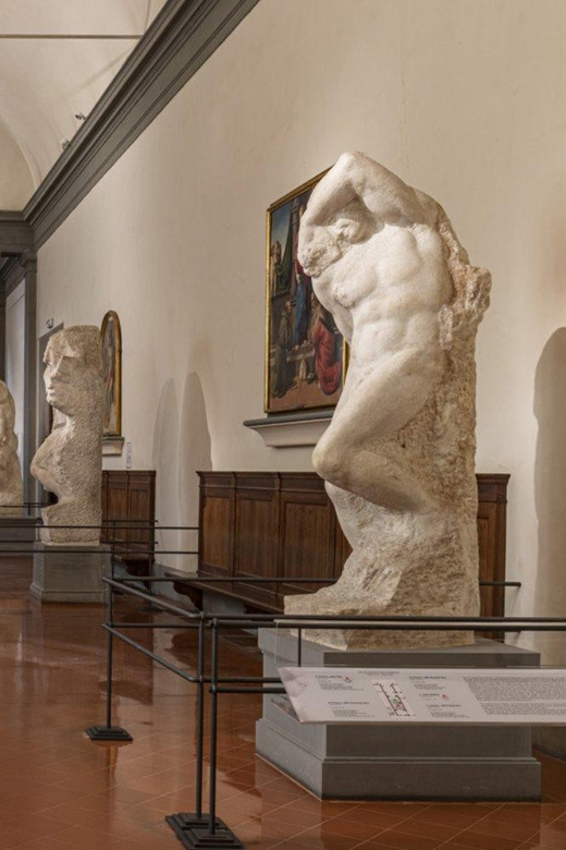 Florence: Accademia Gallery Guided Tour with Entry Ticket - Reserved entry: how skipping 2 to 3 hours changes your day