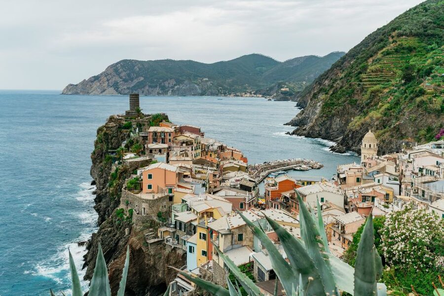Florence: Cinque Terre Day Trip with Optional Hike - Vernazza: a café stop, sea time, and the postcard harbor effect