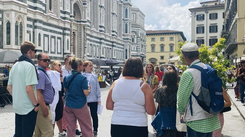 Florence Duomo Square Guided Walking Tour with Entry Tickets - Meeting point at Lindt, plus how to avoid getting lost
