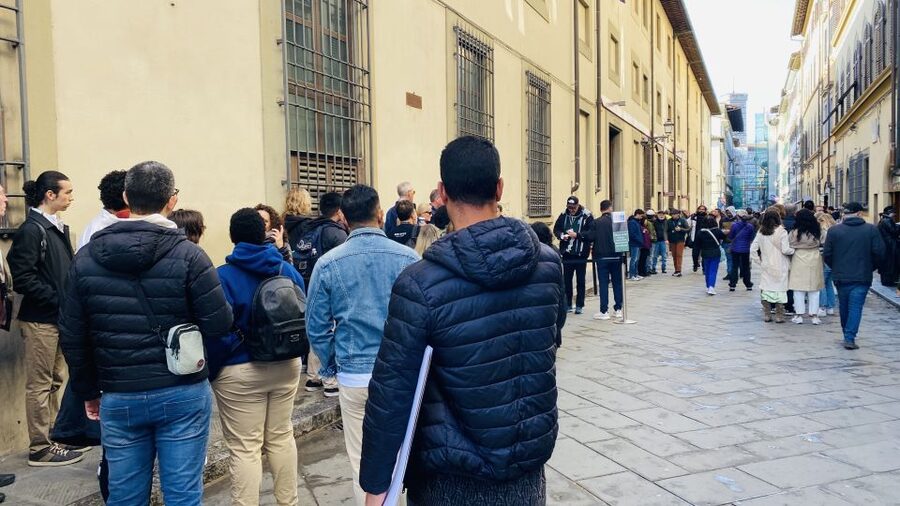 Florence: Guided Walking Tour - Where the Tour Starts: Via de Martelli and My Green Tour