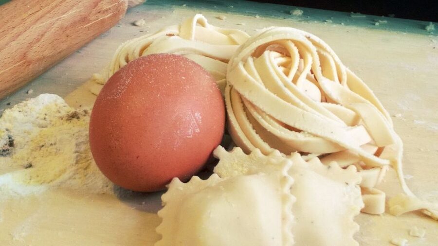 Florence: Handmade Pasta & Dessert Class with Unlimited Wine - Making Pasta the Real Way: Rolling Pin Meets Pasta Machine