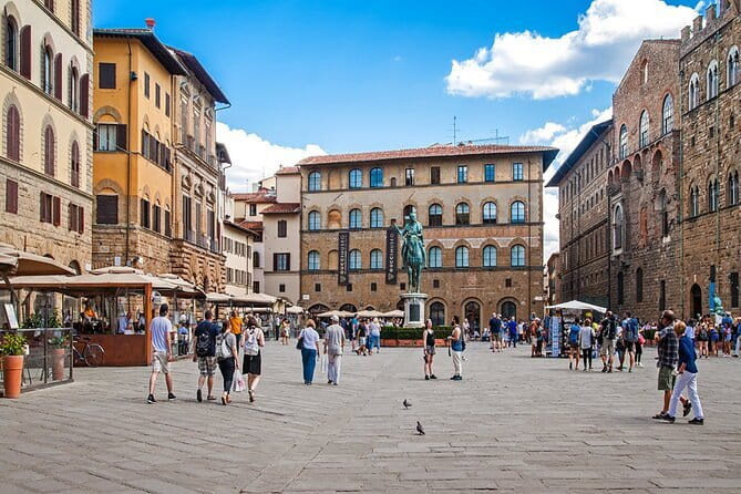 Florence in a Day: David, Cathedral & City Highlights Guided Tour - Piazza della Signoria, Medici Stories, and a Uffizi Outside Pass