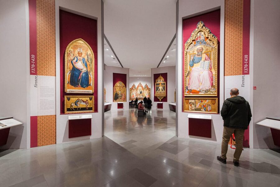 Florence: Michelangelo's David Reserved Entry Tickets - Entering the Accademia fast: Via Ricasoli and what to watch for
