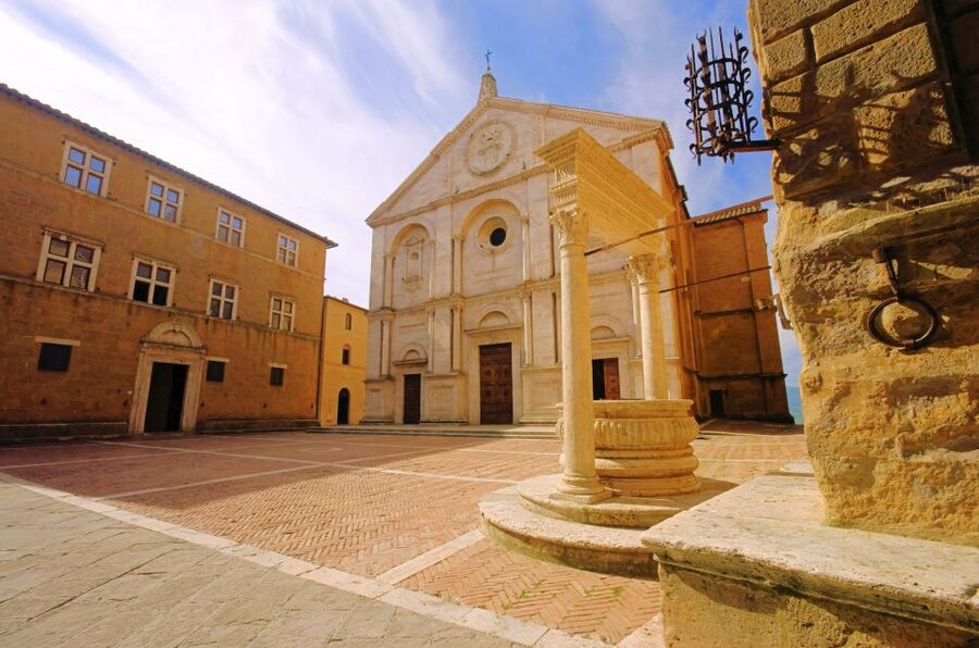 Florence: Monteriggioni & Val d'Orcia Optional Wine Tasting - Bus Comfort, Timing, and When the Day Can Feel Tight