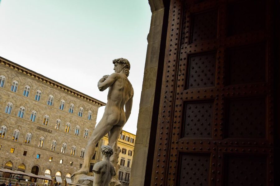Florence: Mysteries of the Medici Guided Walking Tour - Meeting at My Green Tour Head Office, then walking and wrapping back