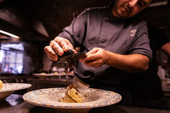 Florence Oltrarno Neighborhood Food & Wine Dine Around - Wine focus: Chianti, Prosecco, and the rest of the pour