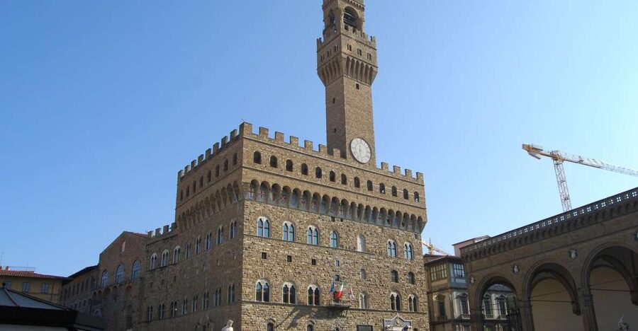 Florence: Palazzo Vecchio Guided Tour - Meeting point at Piazza della Signoria: Neptune fountain details that save time