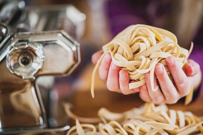 Florence: Pasta Cooking Class with Unlimited Wine - Key Points to Know Before You Go