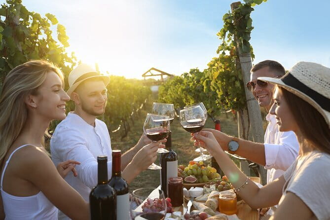 Florence: Pasta Cooking Class with Unlimited Wine - Vegetarian options: what you can plan for