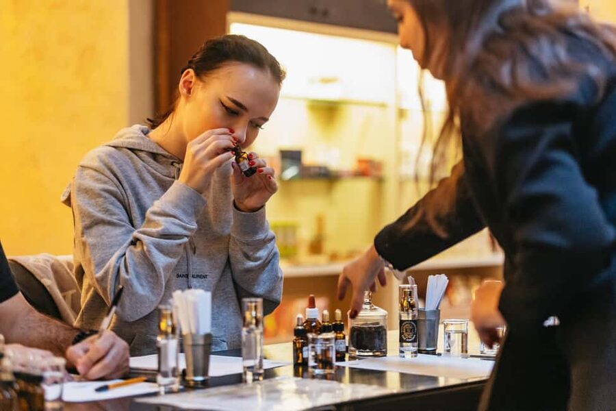Florence: Perfume Masterclass and Sensory Experience - Entering Antica Spezieria Erboristeria San Simone, Florence’s Perfume Workshop